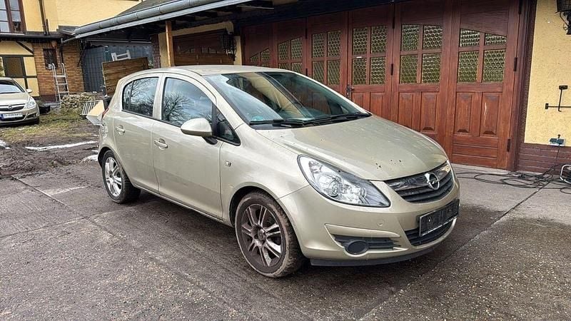 Gebraucht Opel Corsa Cosmo 80 PS (58 kW) 2009 Beige Kleinwagen