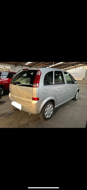 Gebraucht Opel Meriva 100 PS (73 kW) 2005 Silber Van / Kleinbus