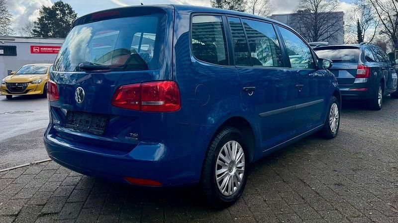 Gebraucht VW Touran Trendline 105 PS (77 kW) 2011 Blau Van / Kleinbus