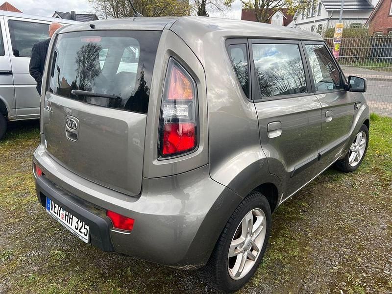 Gebraucht Kia Soul Vision 126 PS (92 kW) 2009 Silber SUV