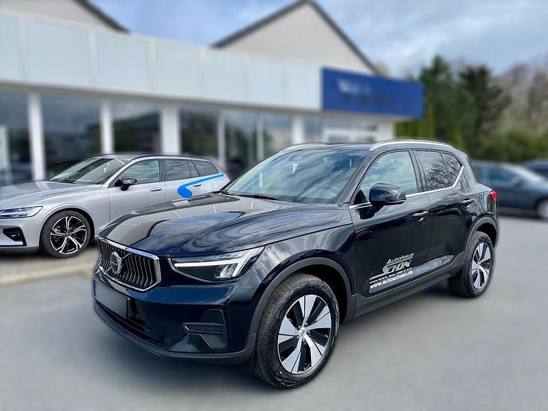 Gebraucht Volvo XC40 Plus 163 PS (119 kW) 2023 Schwarz metallic SUV
