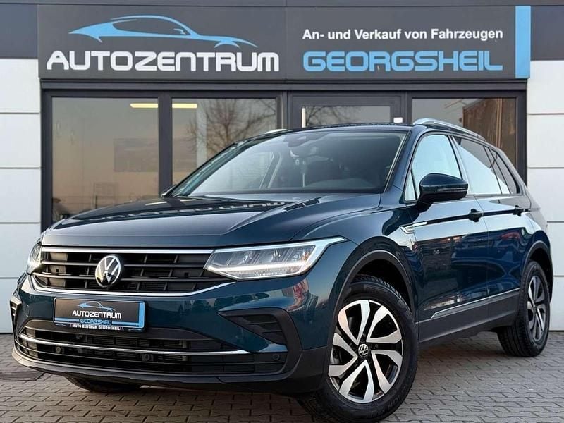 Gebraucht VW Tiguan Active 122 PS (89 kW) 2023 Nightshade blue SUV