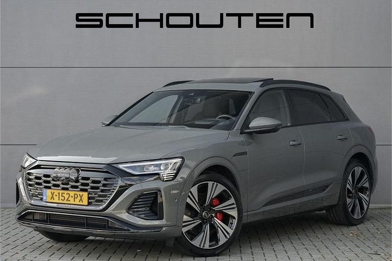 Grau Gebraucht 2023 Audi Q8 e-tron Sport SUV | 64.900 € (Fairer Preis) - Bild 1/4