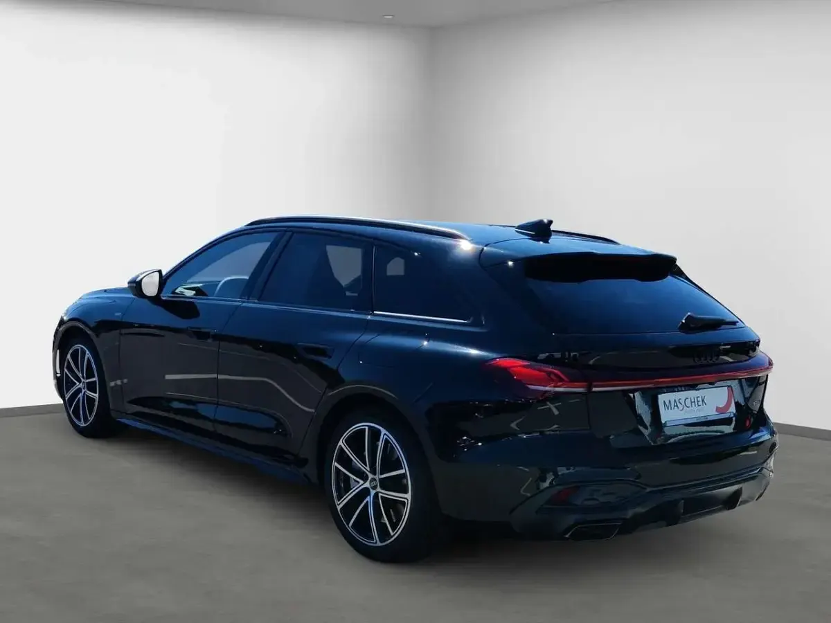 Neu Audi A5 Sport 367 PS (269 kW) 2026 Schwarz Kombi