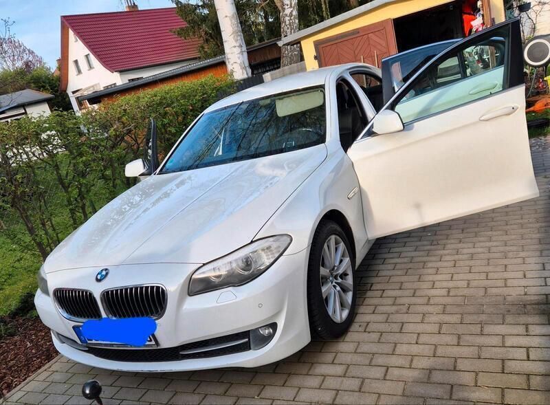 Weiß Gebraucht 2010 BMW 525 Limousine | 11.000 € (Etwas zu teuer) - Bild 1/4