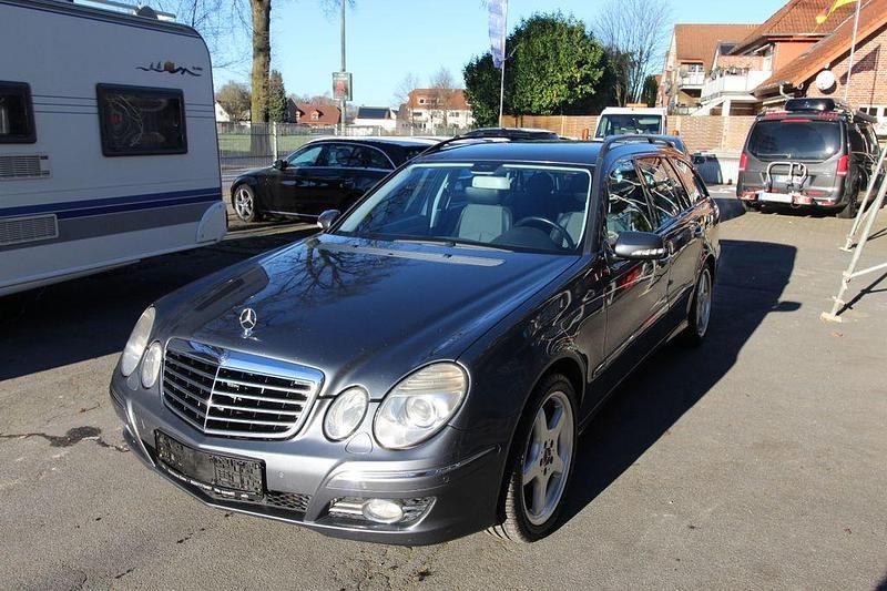 Gebraucht Mercedes E320 Avantgarde 224 PS (164 kW) 2006 Grau Kombi