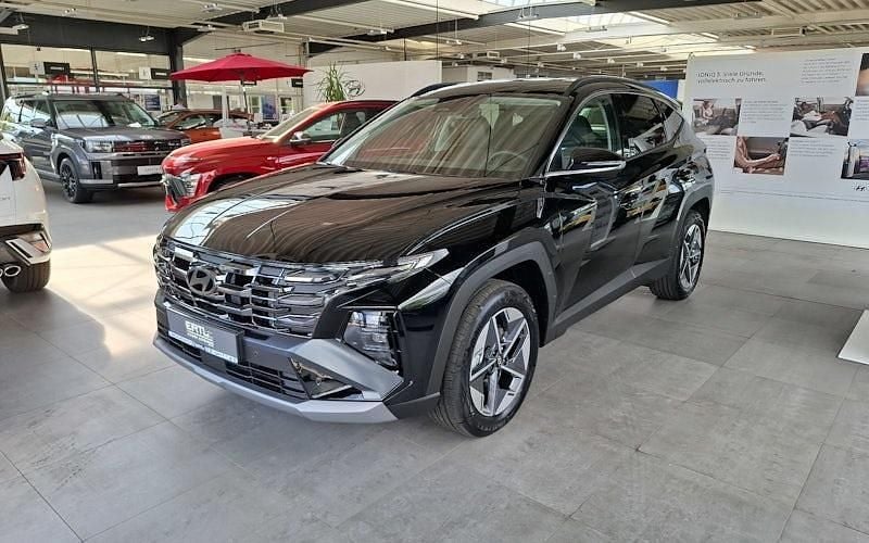 Schwarz Neu 2025 Hyundai Tucson Trend SUV | 39.680 € (Guter Preis) - Bild 1/4