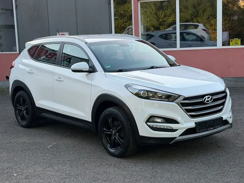 Gebraucht Hyundai Tucson Trend 116 PS (85 kW) 2017 Weiß SUV