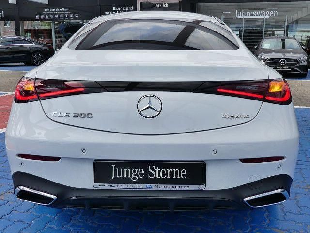 Gebraucht Mercedes CLE300 AMG 258 PS (189 kW) 2024 Manufaktur lack manufaktur opalithweiß bright Coupé
