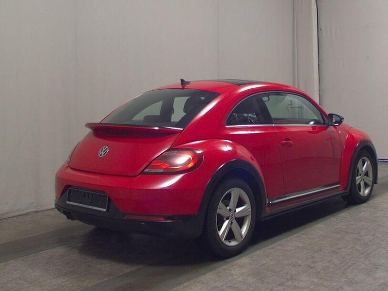 Gebraucht VW Beetle R-line 150 PS (110 kW) 2016 Tornadorot Kleinwagen