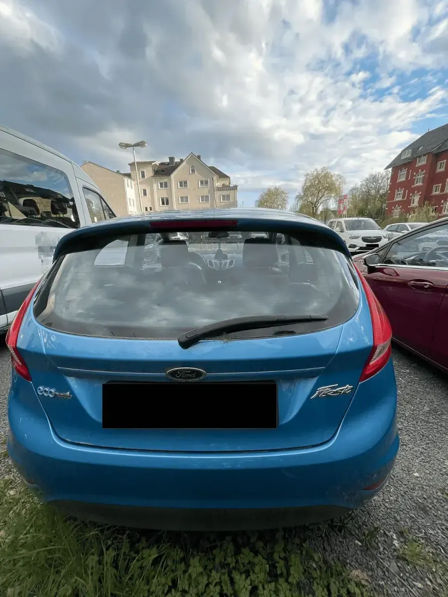 Gebraucht Ford Fiesta 90 PS (66 kW) 2009 Blau Kleinwagen