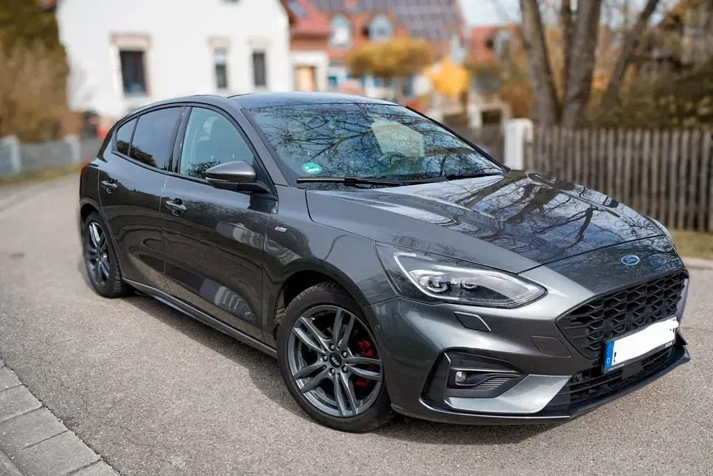 Usata Ford Focus ST-Line 150 CV (110 kW) 2019 Grigio Berlina