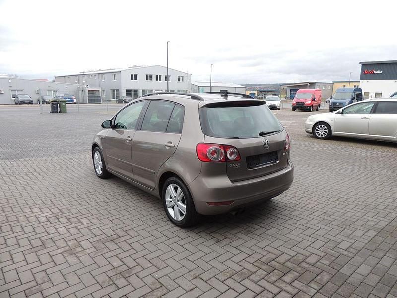Gebraucht VW Golf Plus Cross Match 140 PS (102 kW) 2012 Braun Van / Kleinbus