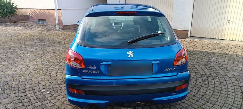 Gebraucht Peugeot 206+ 73 PS (53 kW) 2011 Blau Kleinwagen