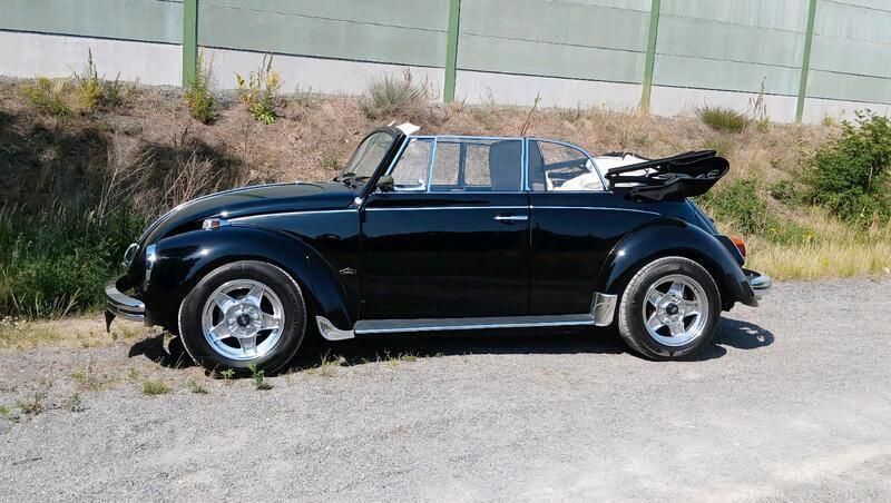 Schwarz Gebraucht 1972 VW Käfer Karmann Cabrio | 43.800 € - Bild 1/4