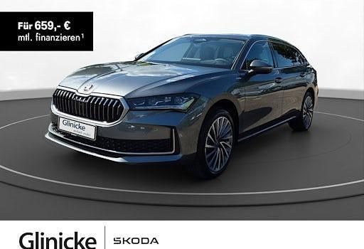 Grau Neu 2025 Skoda Superb LAURIN & KLEMENT Kombi | 49.826 € (Guter Preis) - Bild 1/4