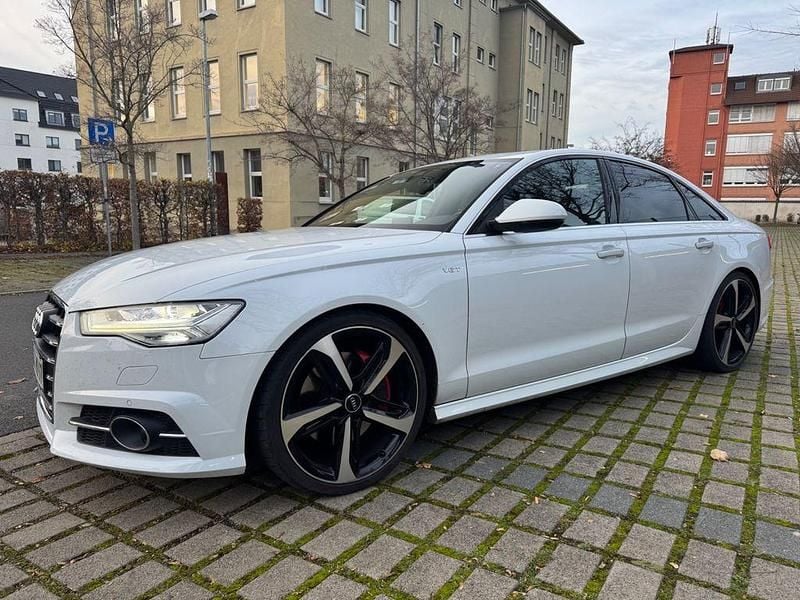 Weiß Gebraucht 2017 Audi A6 Ambiente Limousine | 25.950 € (Fairer Preis) - Bild 1/4