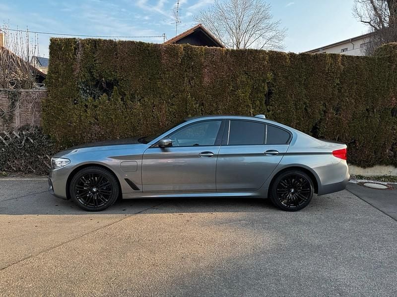 Gebraucht BMW 530e iPerformance 252 PS (185 kW) 2019 Grau Limousine
