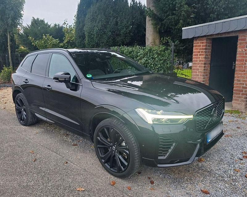 Schwarz Gebraucht 2024 Volvo XC60 Plus SUV | 49.700 € (Guter Preis) - Bild 1/4