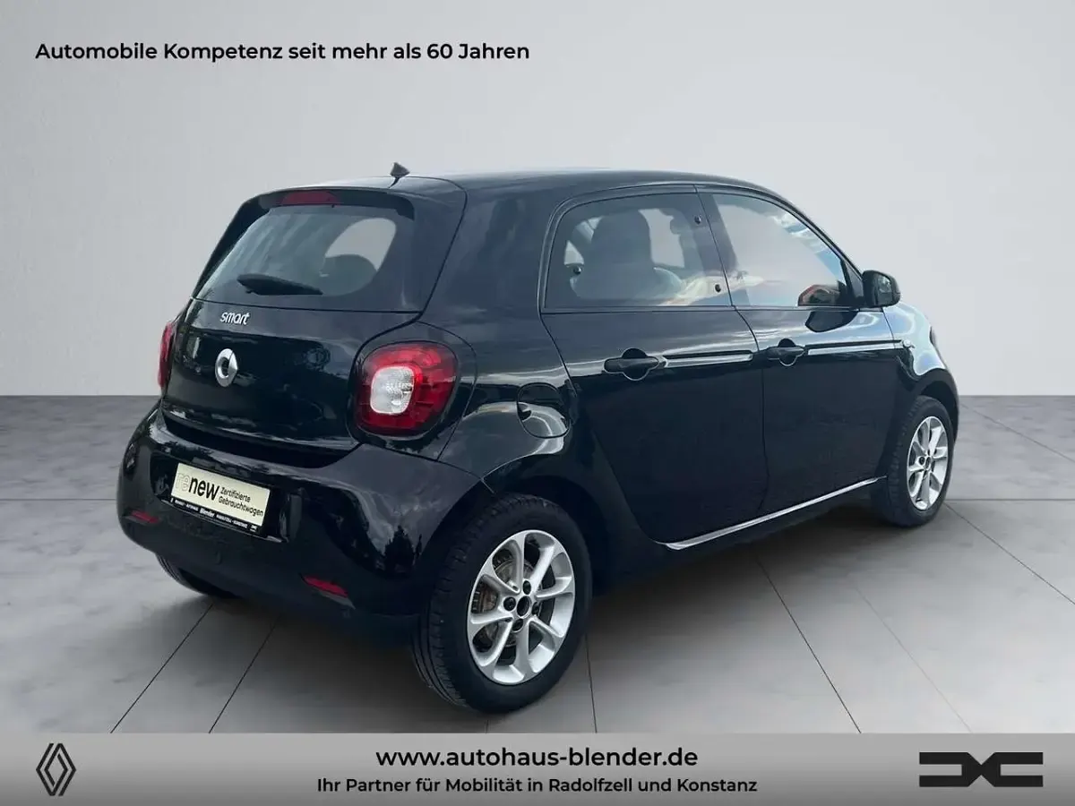 Gebraucht Smart ForFour Electric Drive Passion 60 kW (82 PS) 2018 Schwarz Limousine