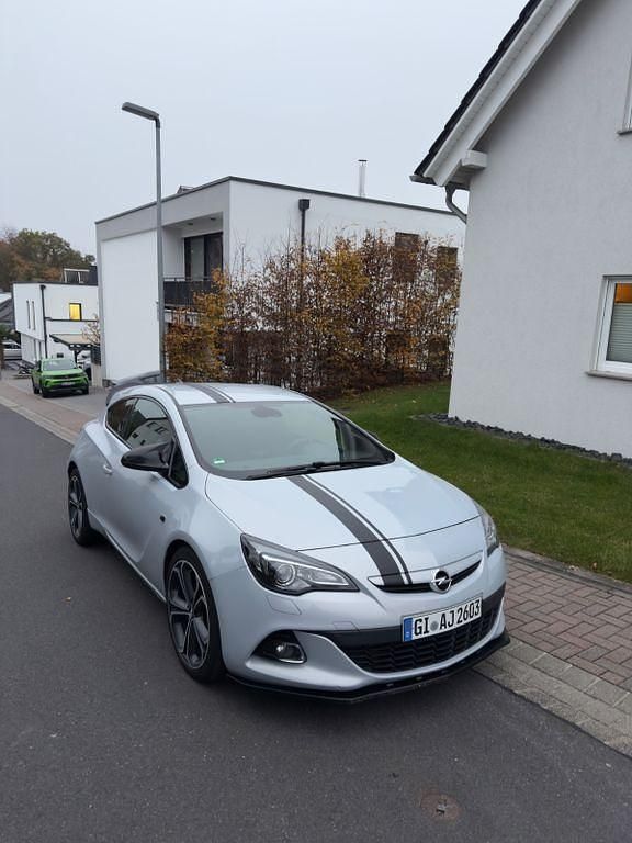 Gebraucht 2014 Opel Astra GTC S Limousine | 8.700 € (Etwas zu teuer) - Bild 1/4