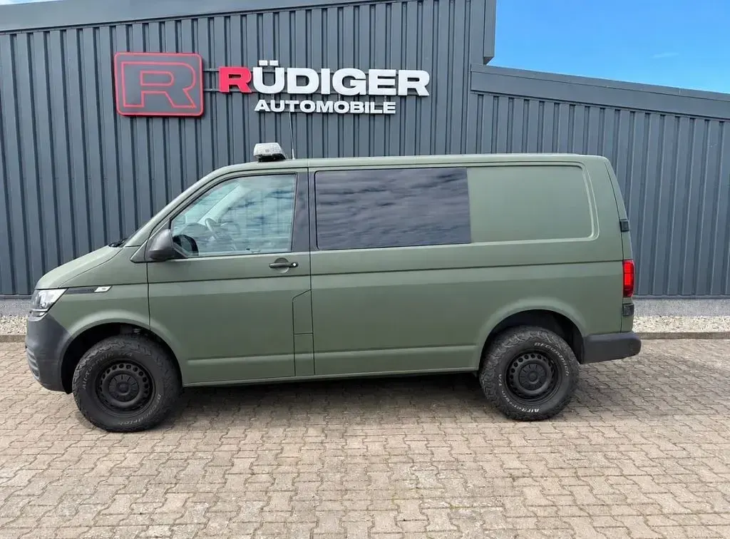 Gebraucht VW T6.1 150 PS (110 kW) 2023 Weiß Van