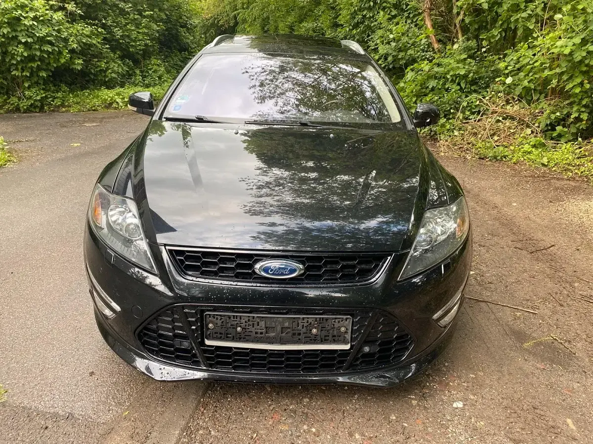 Gebraucht Ford Mondeo S 140 PS (102 kW) 2013 Schwarz Kombi