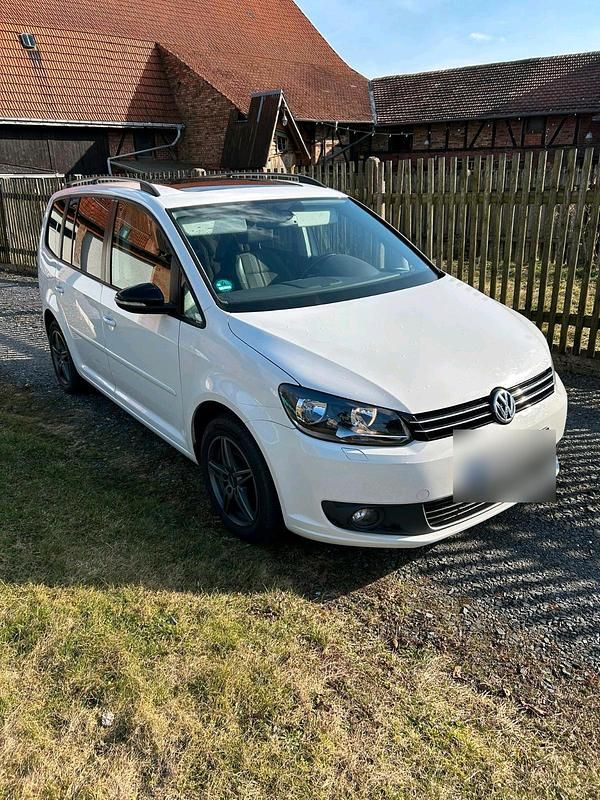 Gebraucht VW Touran 105 PS (77 kW) 2012 Weiß Van / Kleinbus