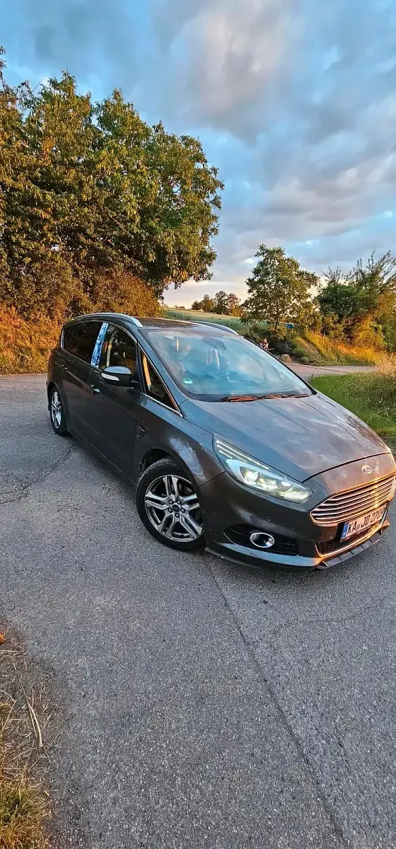 Gebraucht Ford S-MAX ST-Line 210 PS (154 kW) 2016 Grau Van / Kleinbus