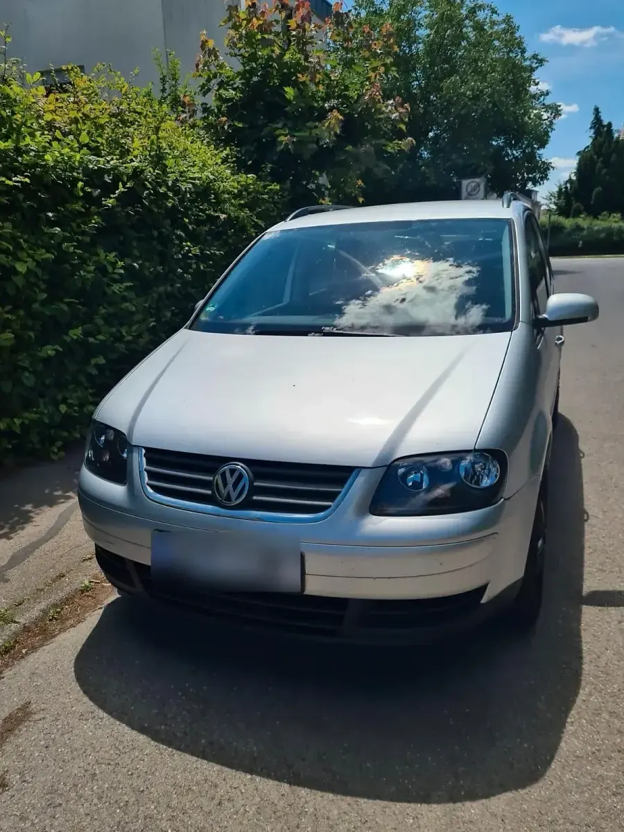 Gebraucht VW Touran 115 PS (84 kW) 2003 Silber Van / Kleinbus