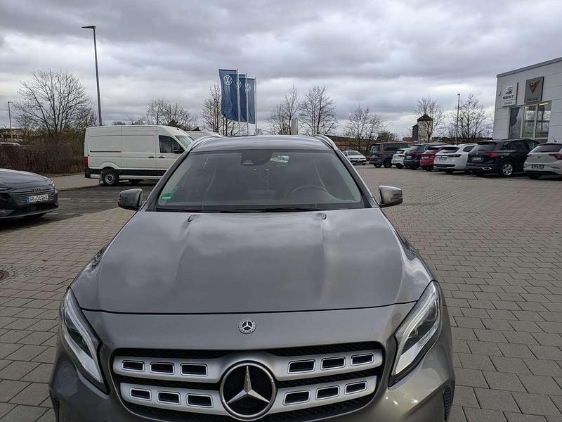 Gebraucht Mercedes CLA200 Edition 136 PS (100 kW) 2017 Coupé