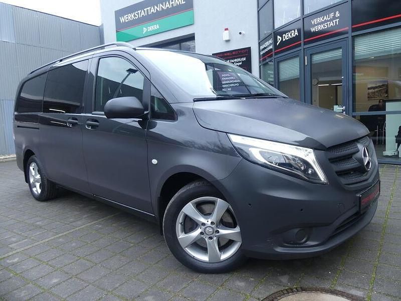 Graphitgrau Gebraucht 2020 Mercedes Vito Van | 21.800 € (Superpreis) - Bild 1/4