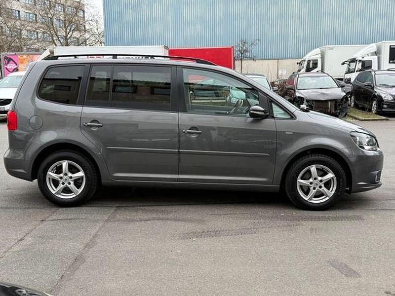 Gebraucht VW Touran Comfortline 105 PS (77 kW) 2012 Grau Van / Kleinbus