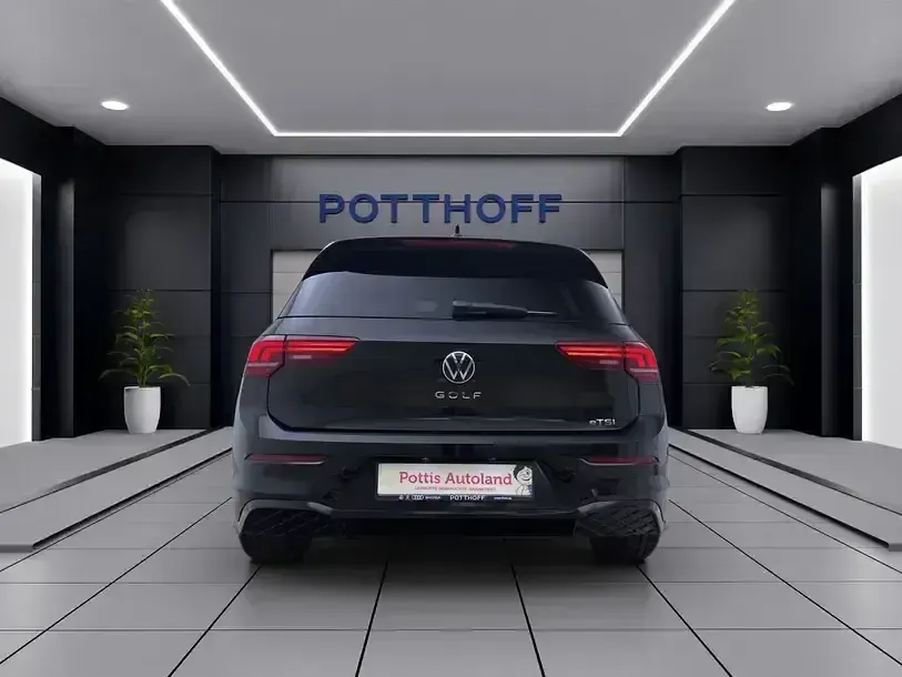 Gebraucht VW Golf VIII R-line 150 PS (110 kW) 2025 Schwarz Limousine