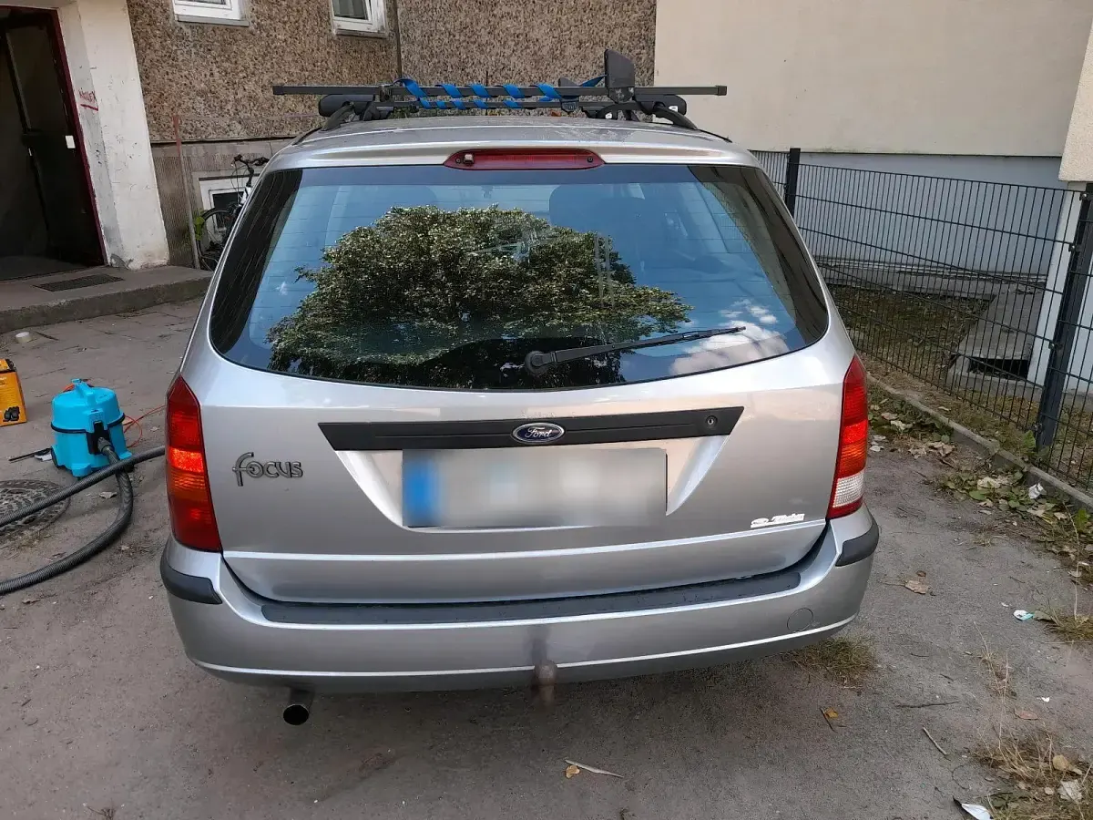 Gebraucht Ford Focus 105 PS (77 kW) 2003 Silber Kombi