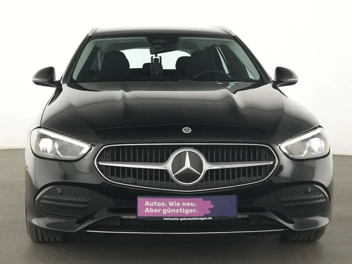 Gebraucht Mercedes C200 Avantgarde 163 PS (119 kW) 2025 Schwarz Limousine