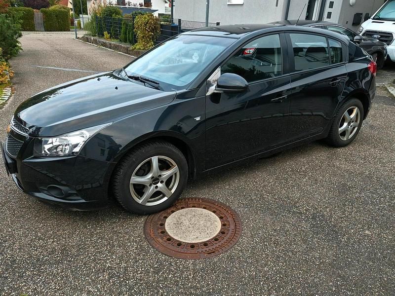Schwarz Gebraucht 2011 Chevrolet Cruze Kleinwagen | 2.800 € (Guter Preis) - Bild 1/4