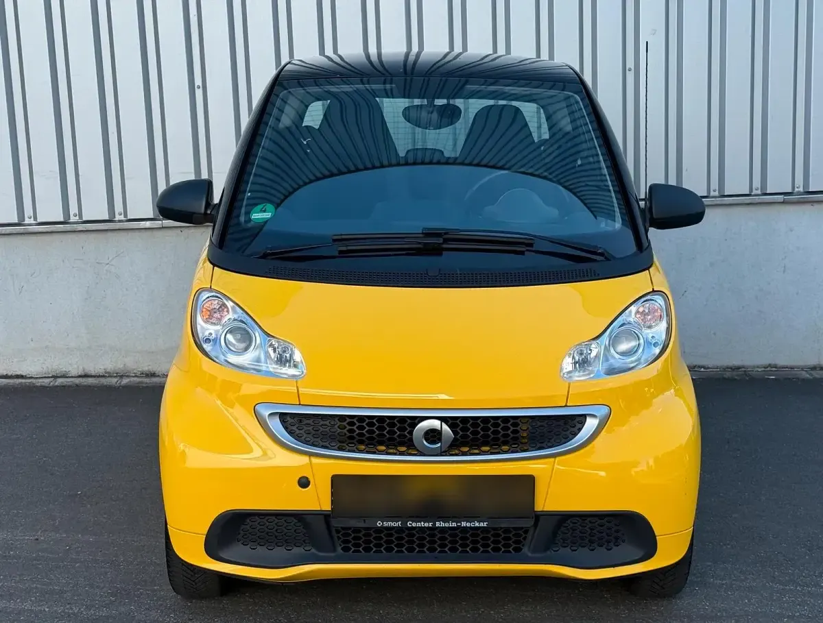 Gebraucht Smart ForTwo Coupé 71 PS (52 kW) 2014 Gelb Coupé