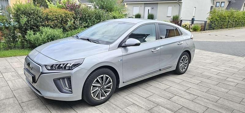Gebraucht 2019 Hyundai Ioniq Premium Limousine | 15.000 € (Fairer Preis) - Bild 1/4