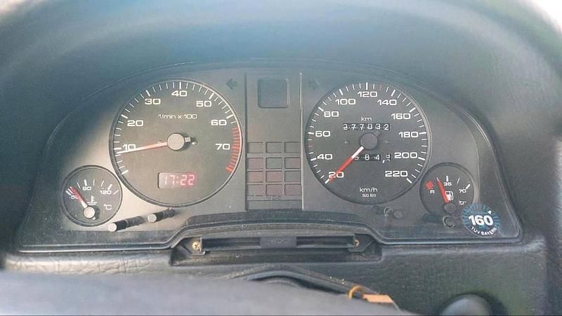 Second-hand Audi 80 90 CP (66 kW) 1990 Albastru Berlinǎ