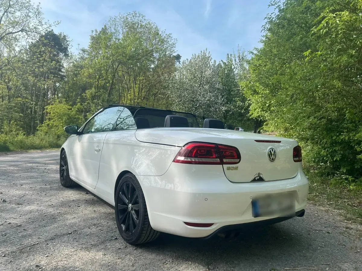 Gebraucht VW Eos 122 PS (89 kW) 2012 Weiß Cabrio