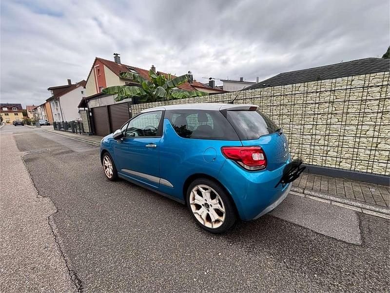 Gebraucht Citroën DS3 So Chic 120 PS (88 kW) 2011 Blau Limousine