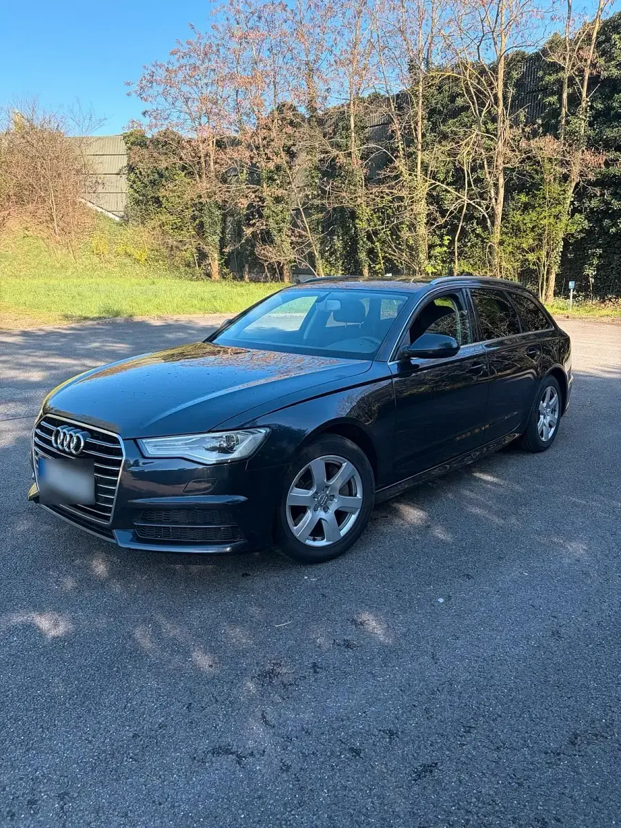 Gebraucht Audi A6 218 PS (160 kW) 2017 Blau Kombi