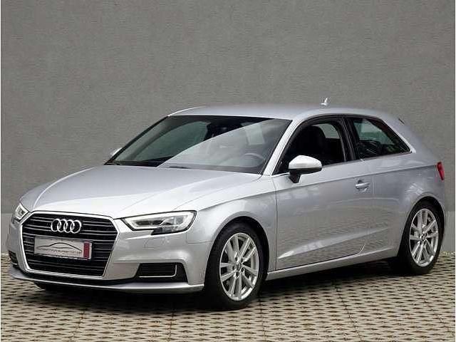 Gebraucht Audi A3 Design 116 PS (85 kW) 2017 Silber Limousine