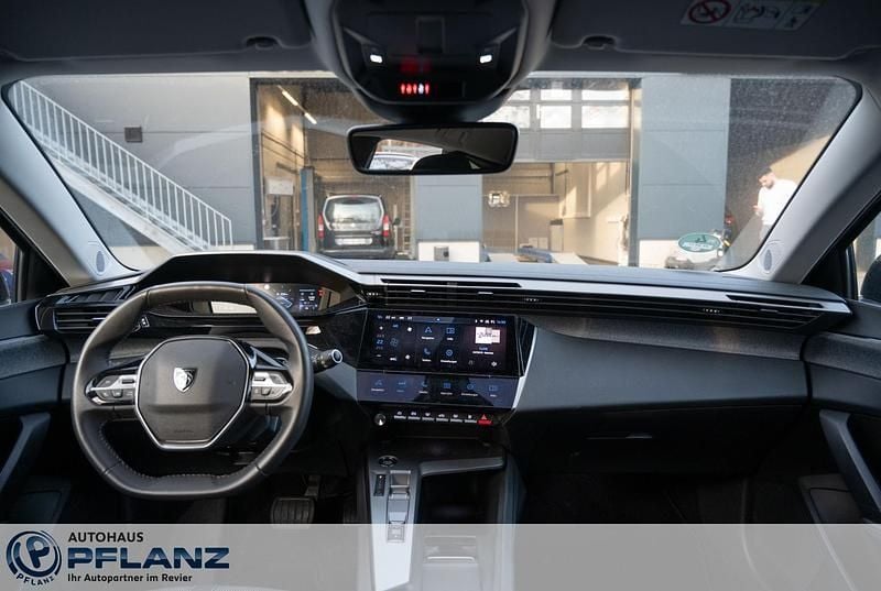 Gebraucht Peugeot 308 Allure 131 PS (96 kW) 2023 Grau Kombi