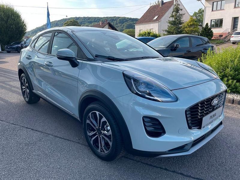 Neu Ford Puma Titanium 125 PS (91 kW) 2025 Grau SUV