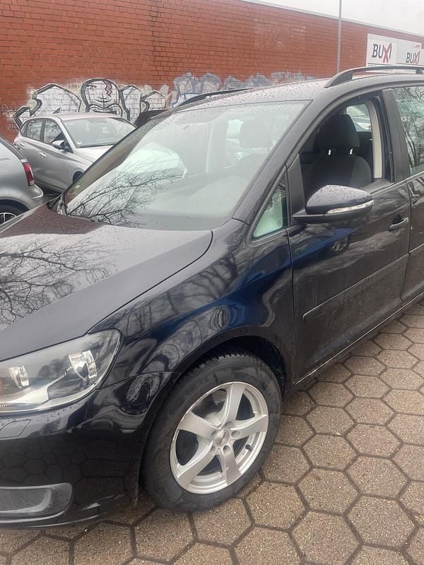 Gebraucht VW Touran 105 PS (77 kW) 2012 Schwarz Van / Kleinbus