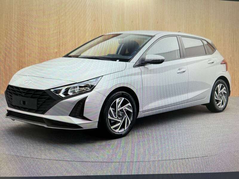 Lumen grey / mic Neu 2024 Hyundai i20 Pure Kleinwagen | 19.028 € (Fairer Preis) - Bild 1/4