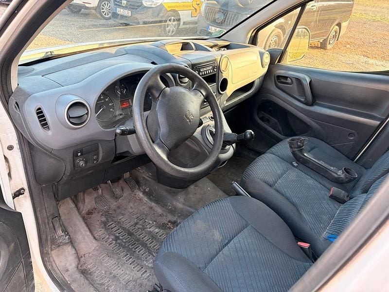 Gebraucht Peugeot Partner 90 PS (66 kW) 2011 Weiß Van / Kleinbus