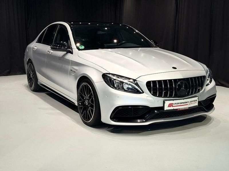 Silber Gebraucht 2017 Mercedes C63 AMG AMG Limousine | 45.799 € (Etwas zu teuer) - Bild 1/4